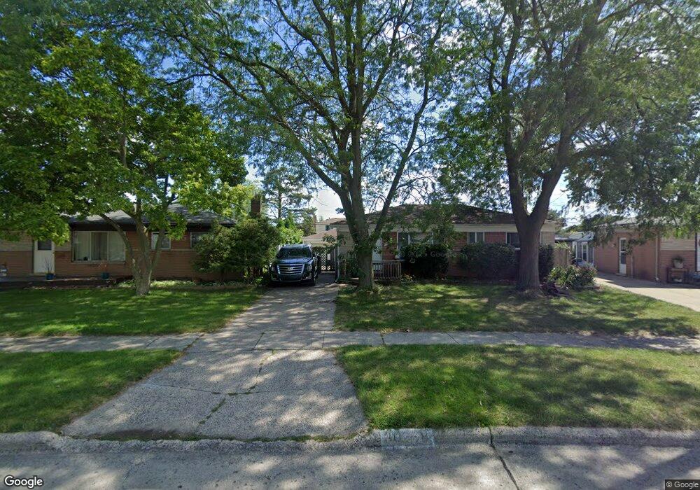 30358 Spybrook St, Roseville, MI 48066 - photo 1