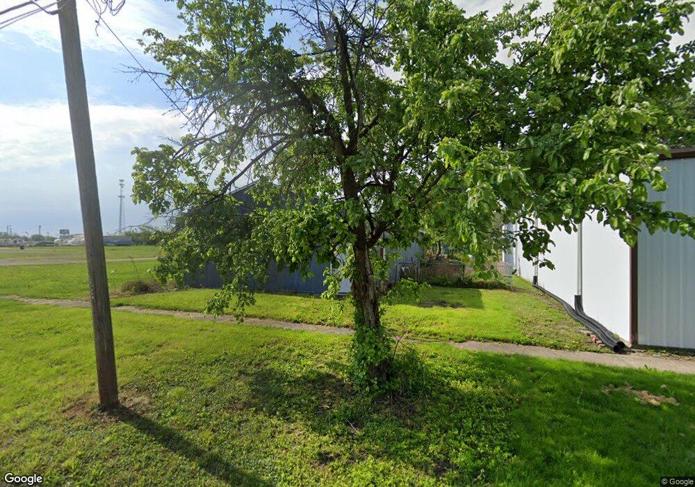 2305 Lafayette Ave, Mattoon, IL 61938 - photo 1