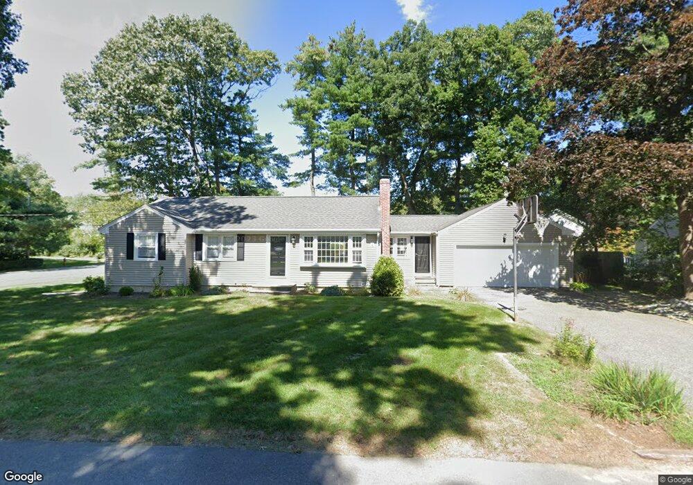 2 Laurel Ln, Barrington, RI 02806 - photo 1