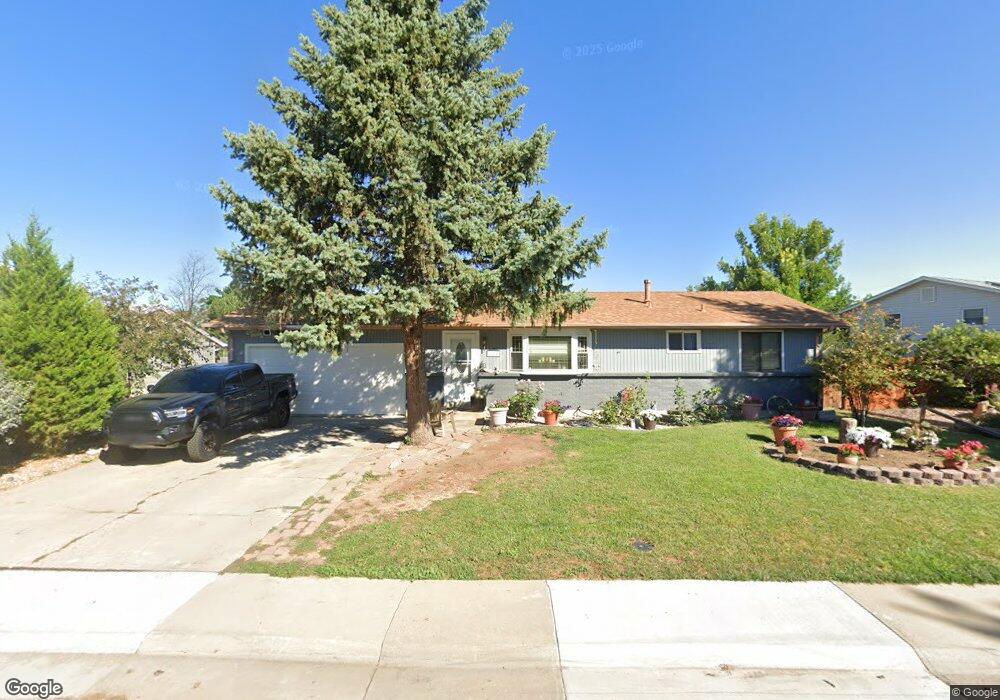 887 Mobile St, Aurora, CO 80011 - photo 1
