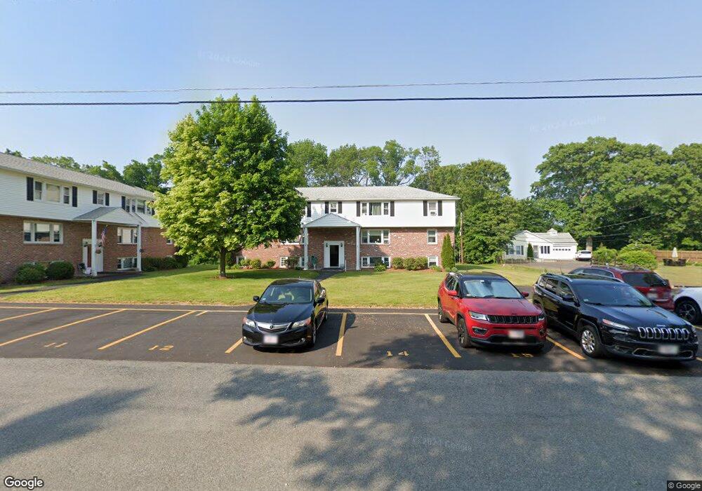 91 Elm St unit 1A, Uxbridge, MA 01569 - photo 1