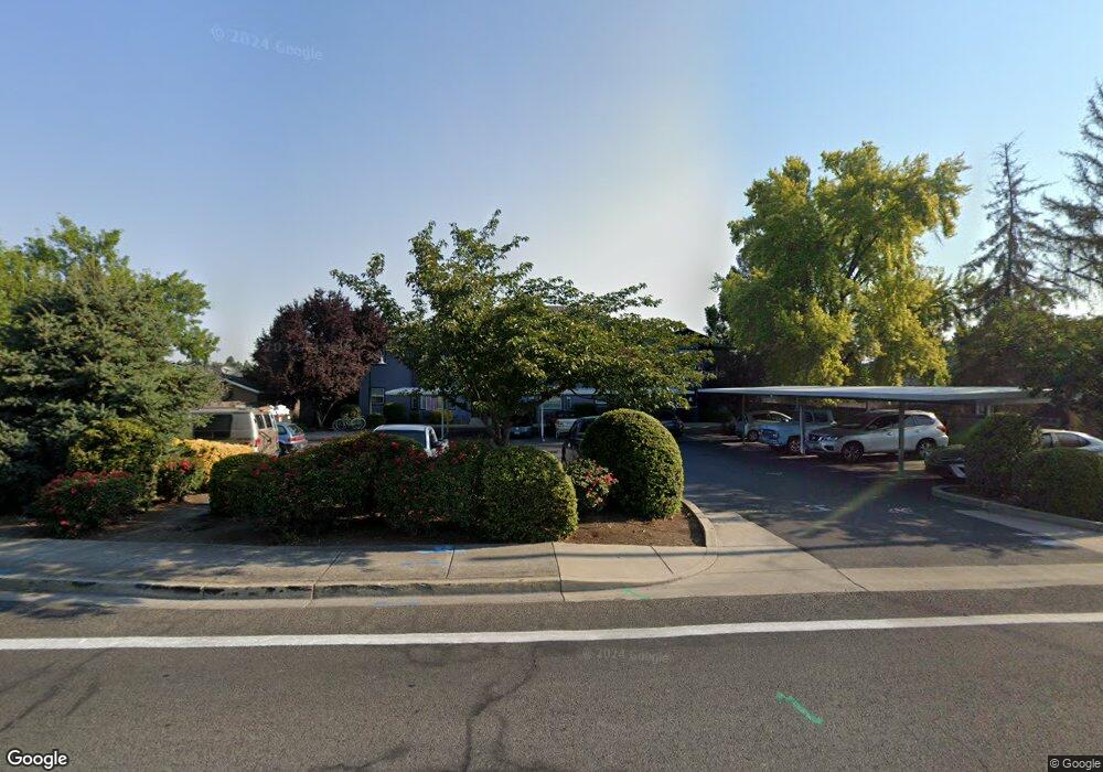 715 Hopkins Rd, Central Point, OR 97502 - photo 1