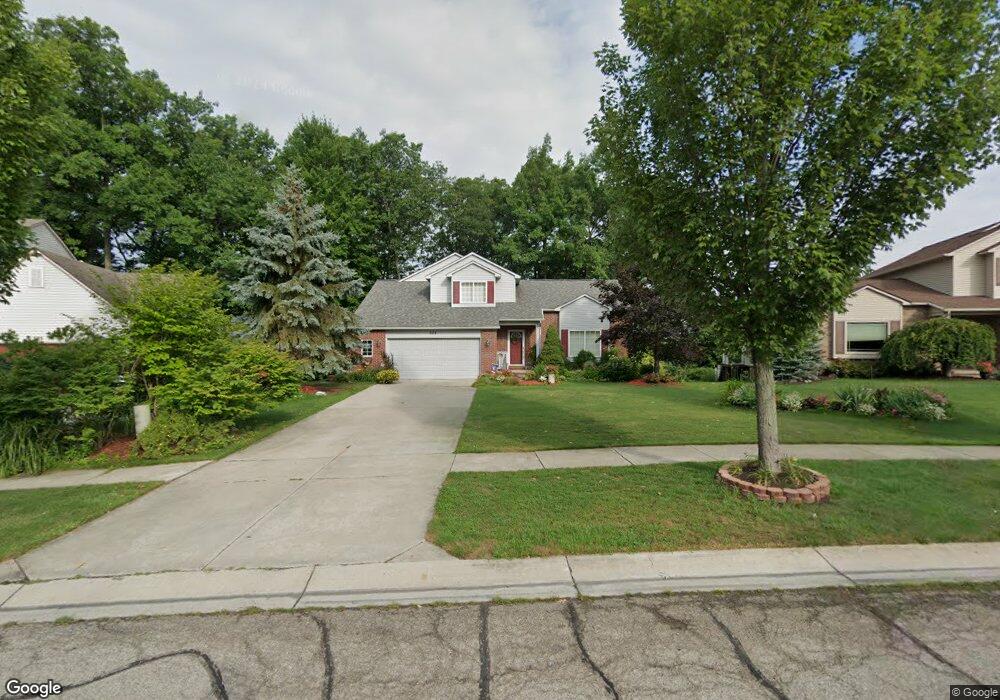 373 Cove View Dr, Waterford, MI 48327 - photo 1