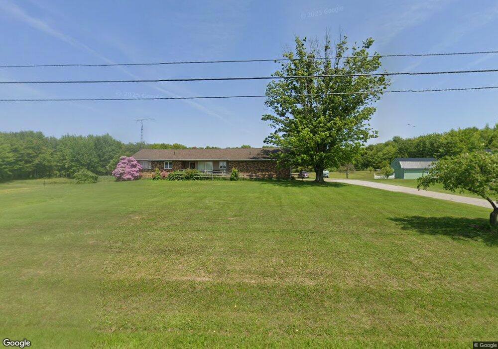 5116 Middle Rd, Conneaut, OH 44030 - photo 1