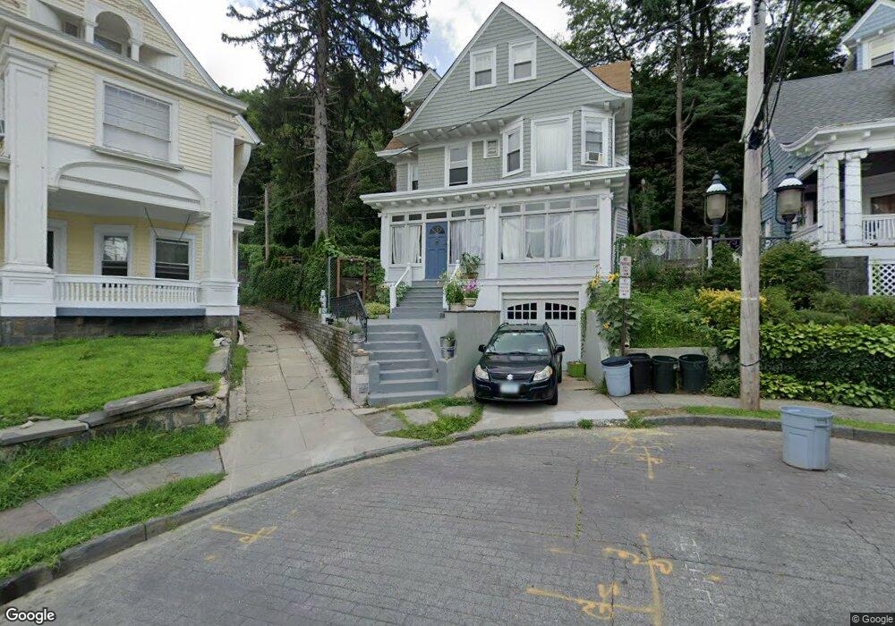 11 Halcyon Place, Yonkers, NY 10701 - photo 1