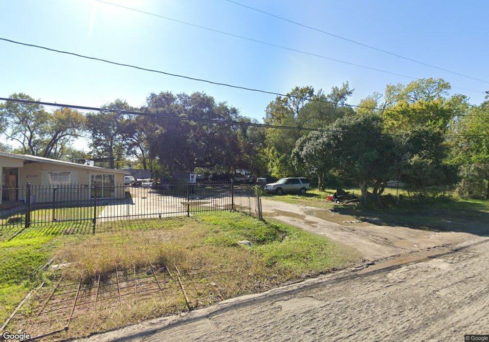 2209 Ellington St, Houston, TX 77088 - photo 1