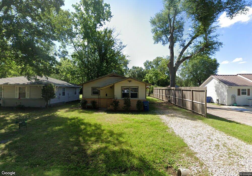 713 Kane St, Tomball, TX 77375 - photo 1