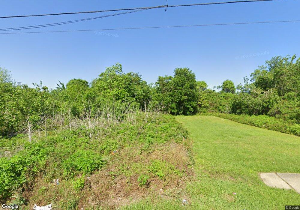 2814 Clouet St, New Orleans, LA 70126 - photo 1