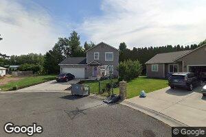 1006 Tieton Estates Dr, Tieton, WA 98947