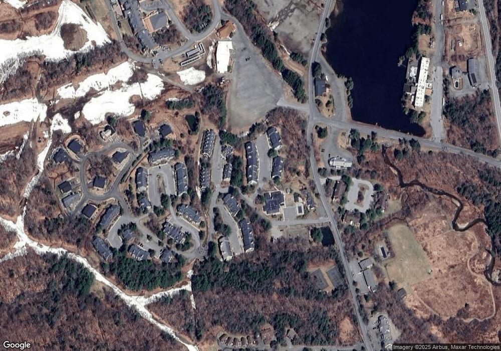 G Snowtree Oaks unit G, Dover, VT 05356 - photo 1