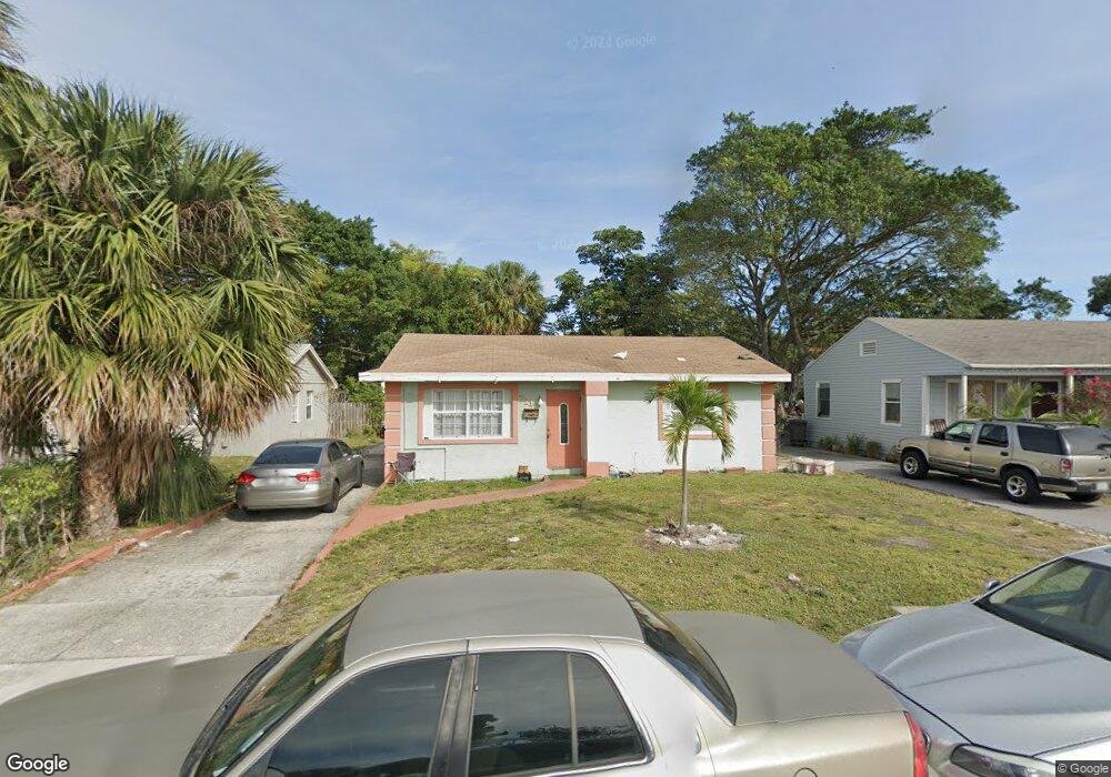 711 42nd St, West Palm Beach, FL 33407 - photo 1