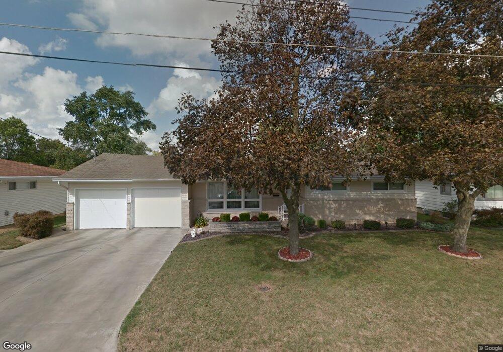 1008 W Franklin Ave, Effingham, IL 62401 - photo 1