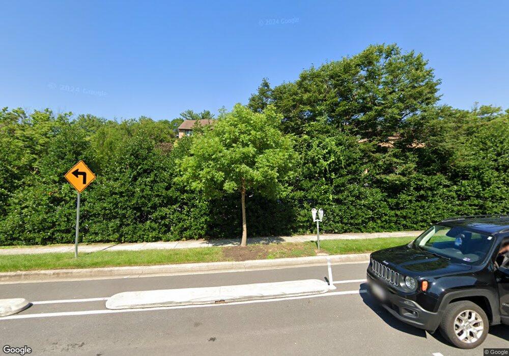 11415 Commonwealth Dr, Rockville, MD 20852 - photo 1