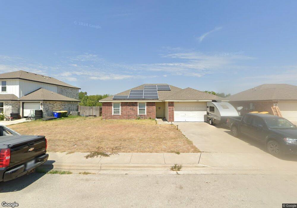 904 Leah Dr, Troy, TX 76579 - photo 1
