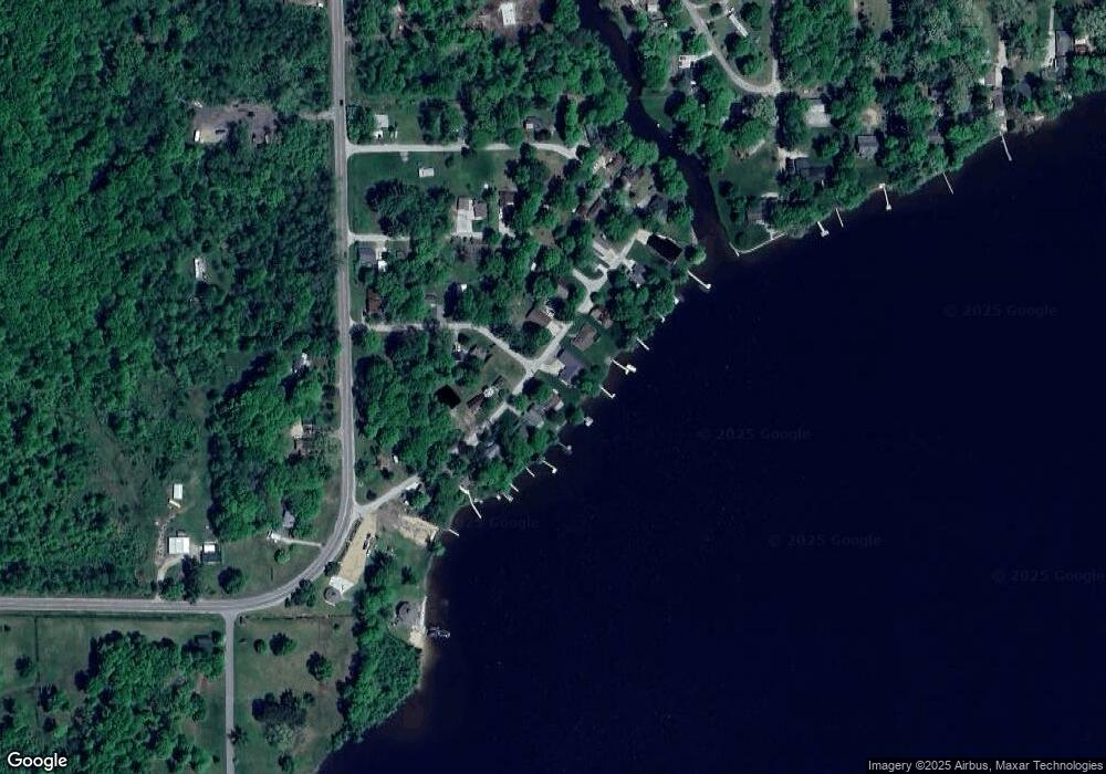 1112 Woodland Dr, Newaygo, MI 49309 - photo 1