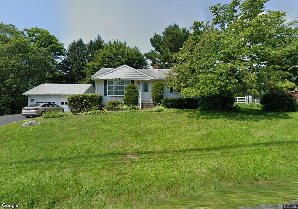 761 Bushkill Center Rd, Nazareth, PA 18064 - photo 1