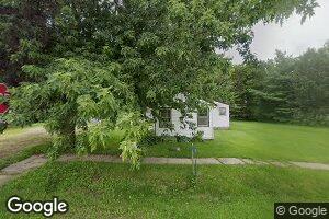 12647 Davenport St, Center Junction, IA 52212