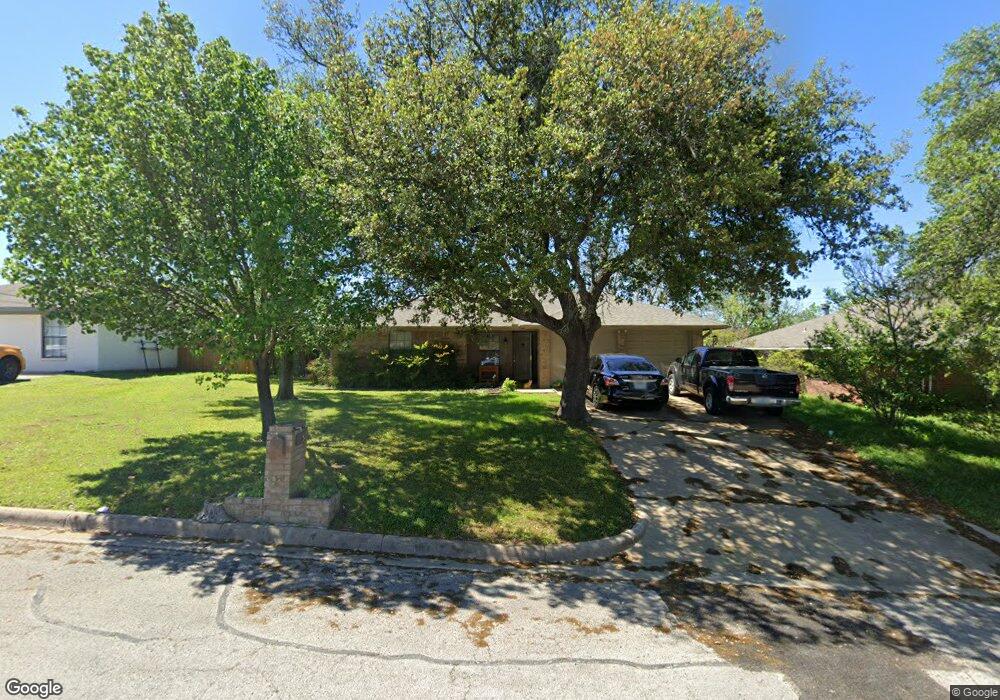 115 Oakridge Dr, Weatherford, TX 76086 - photo 1