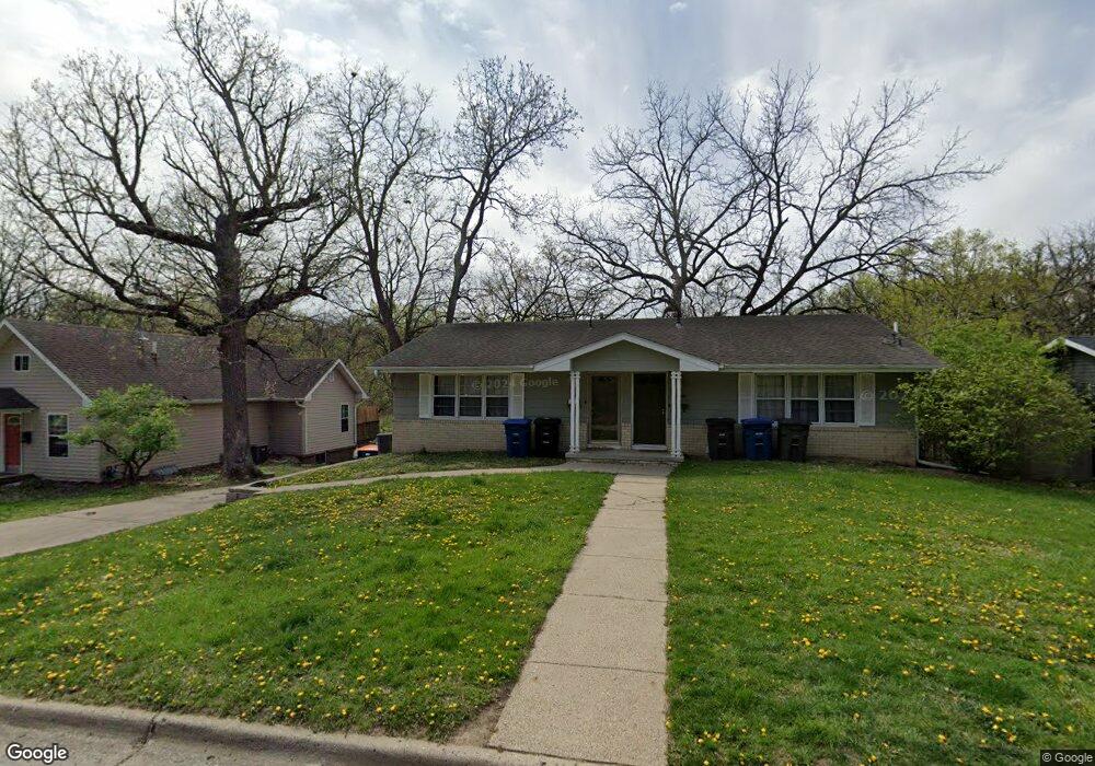 2824 Allison Ave, Des Moines, IA 50310 - photo 1