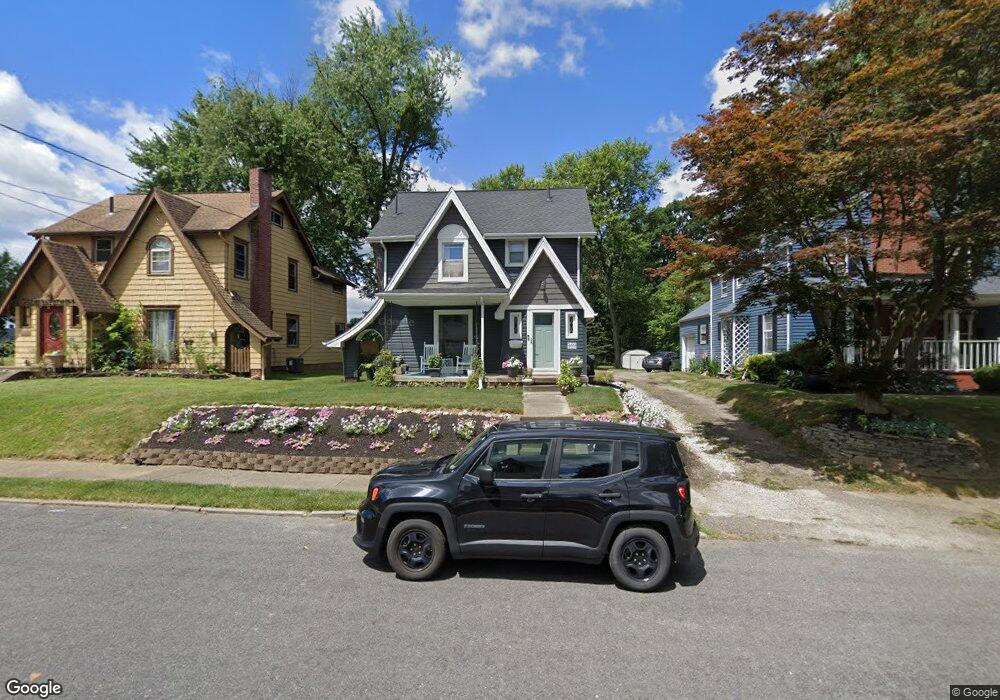 2105 Gibbs Ave NE, Canton, OH 44714 - photo 1