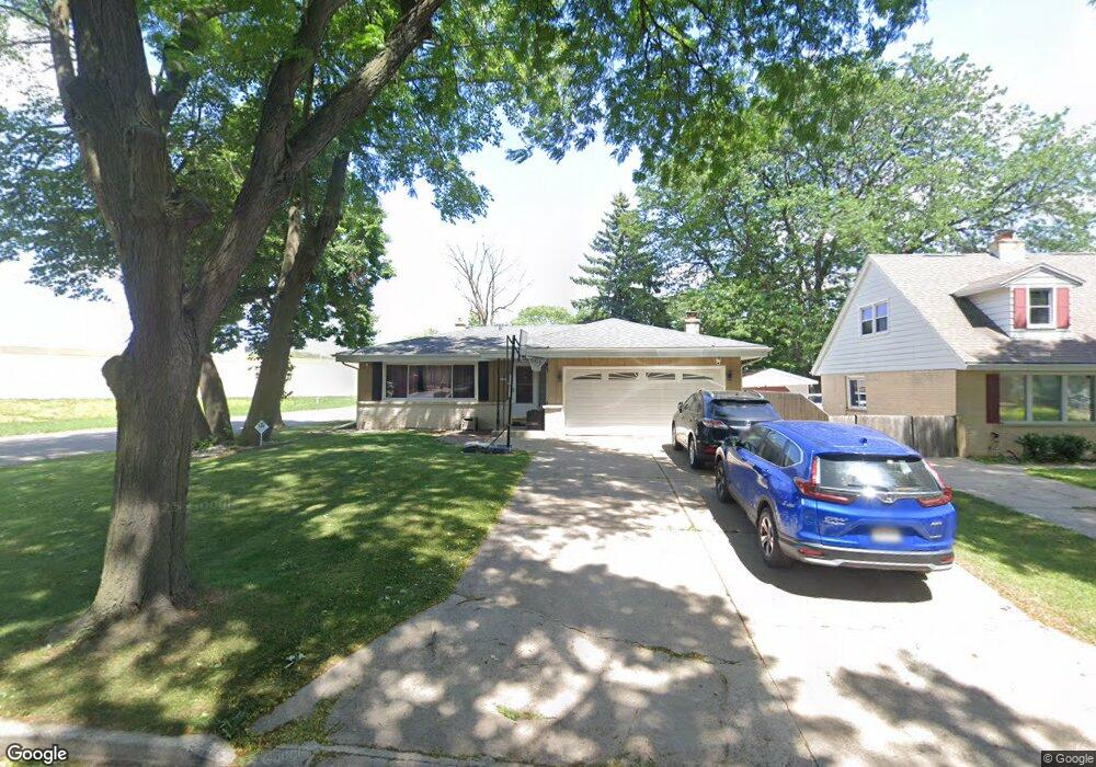 2140 N 114th St, Milwaukee, WI 53226 - photo 1