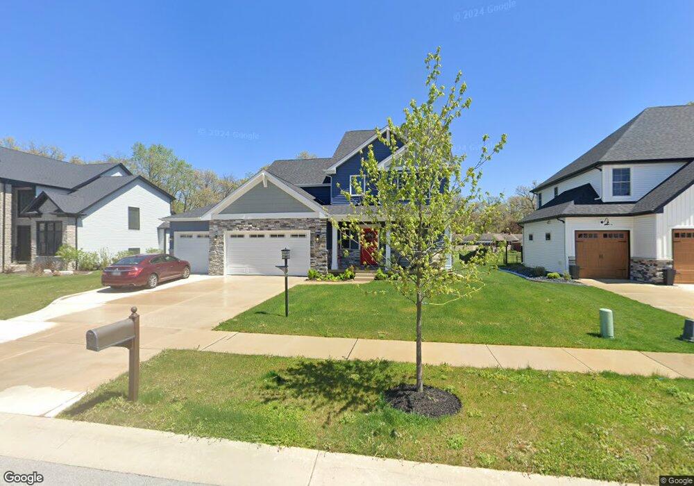 2052 Louis Dr, Crown Point, IN 46307 - photo 1