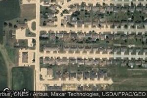 607 Meadowland Ct, Epworth, IA 52045