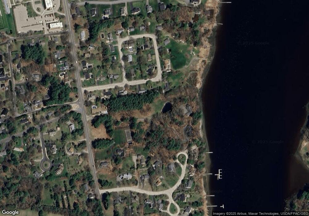 216 Dover Point Rd, Dover, NH 03820 - photo 1