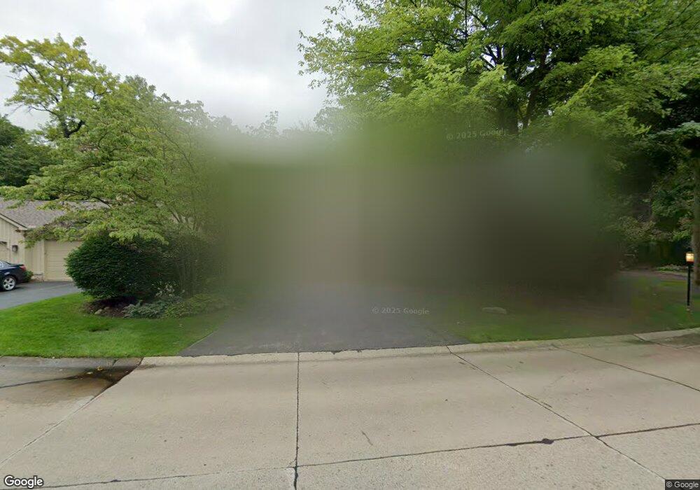 1200 S Timberview Trail unit E, Bloomfield Hills, MI 48304 - photo 1