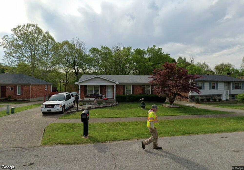 8409 Roseborough Rd, Louisville, KY 40228 - photo 1