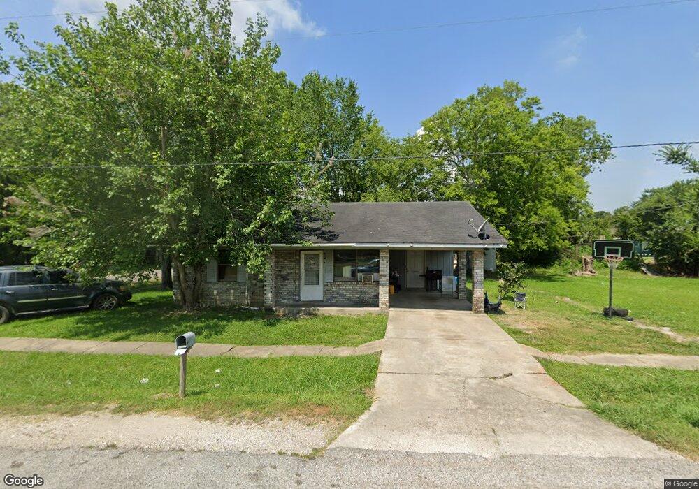 301 N Carter St, Welsh, LA 70591 - photo 1