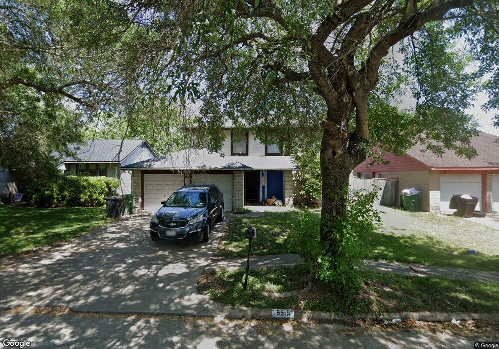 9515 Kingspass St, Houston, TX 77075 - photo 1