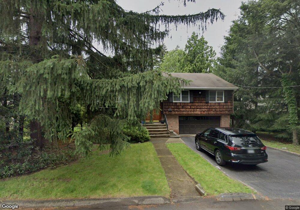 19 Engleside St, Cresskill, NJ 07626 - photo 1