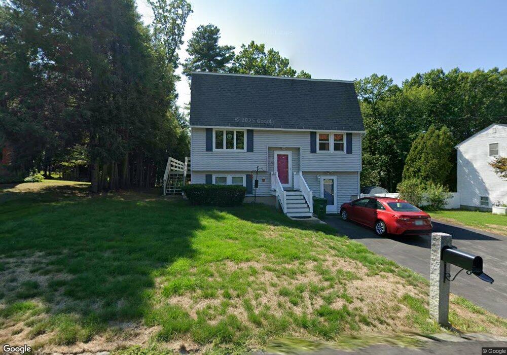 27 Robin Hood Rd, Nashua, NH 03062 - photo 1
