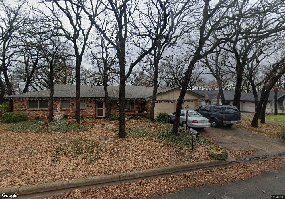 529 Brookview Dr, Hurst, TX 76054 - photo 1