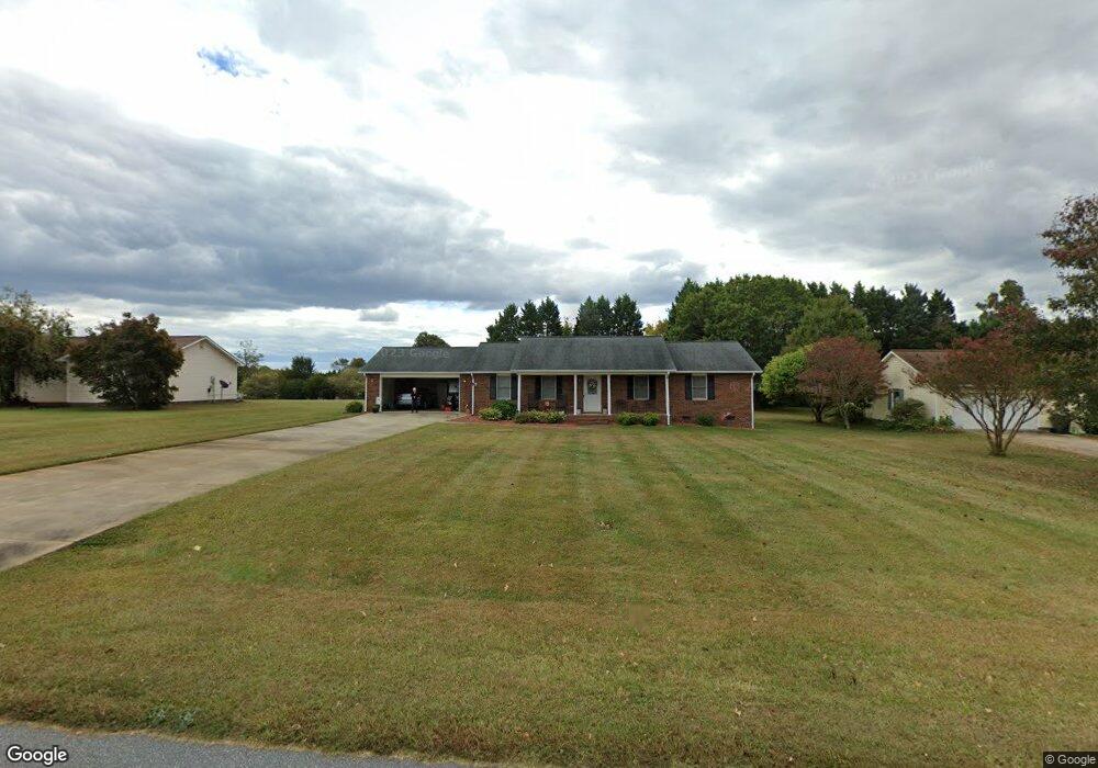 207 Doe Trail Ln, Statesville, NC 28625 - photo 1