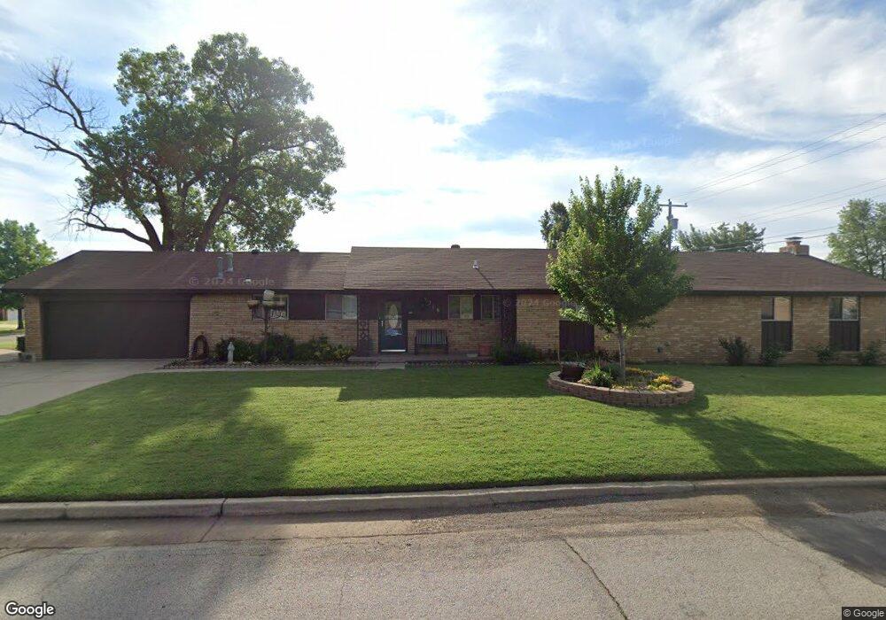 5218 N Vermont Ave, Oklahoma City, OK 73112 - photo 1