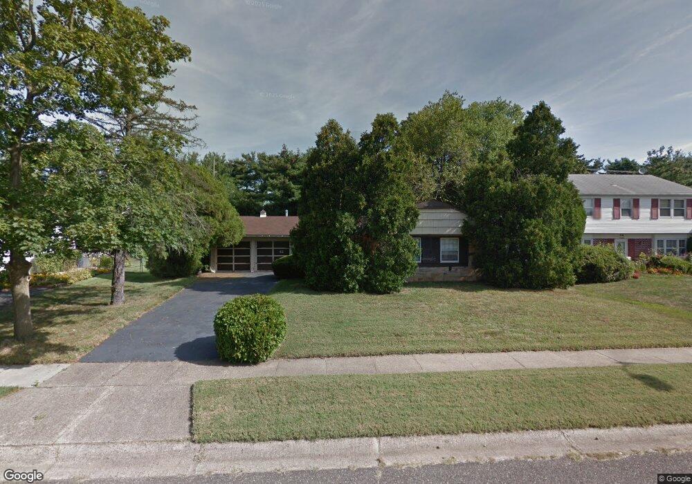 42 Elmwood Ln, Willingboro, NJ 08046 - photo 1