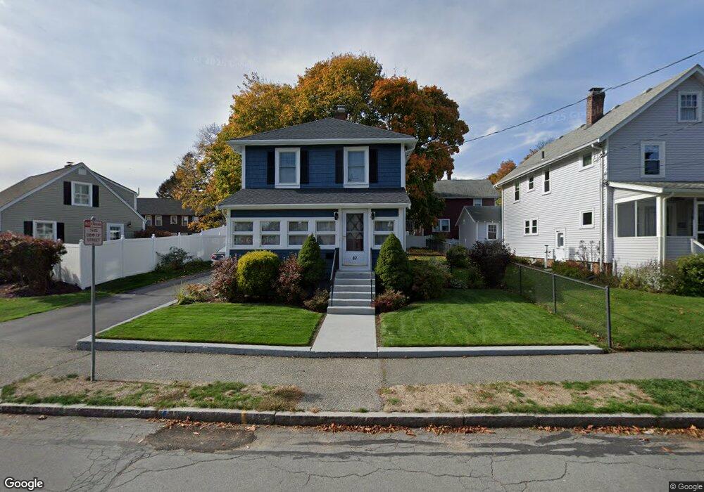 17 Walnut St, Wakefield, MA 01880 - photo 1