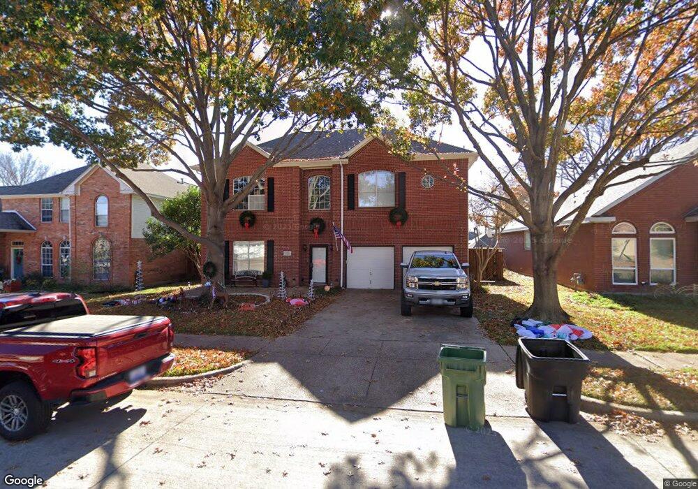 2720 Maple Brook Ct, Bedford, TX 76021 - photo 1