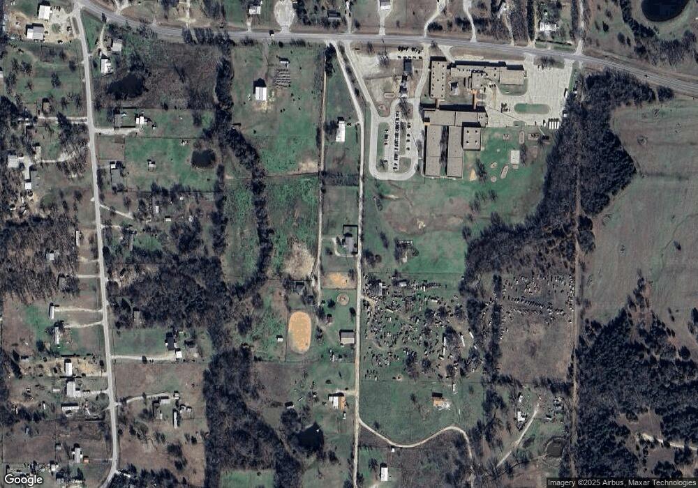 184 Spur Ln, Gainesville, TX 76240 - photo 1