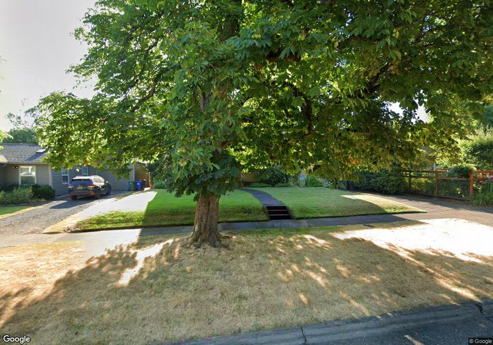 1863 Moss St, Eugene, OR 97403 - photo 1