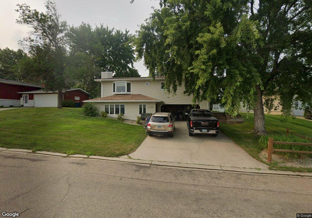 1306 10th St SW, Jamestown, ND 58401 - photo 1