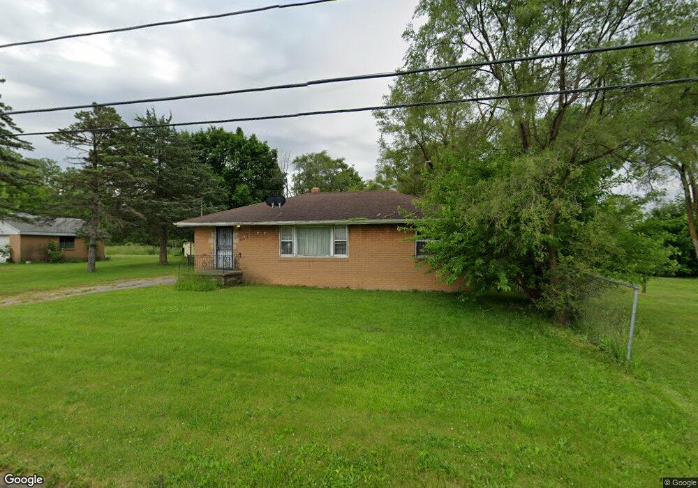 1183 W Kurtz Ave, Flint, MI 48505 - photo 1