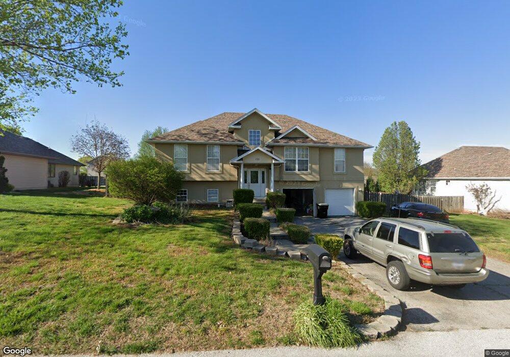 1521 W Stagecoach Ct, Nixa, MO 65714 - photo 1