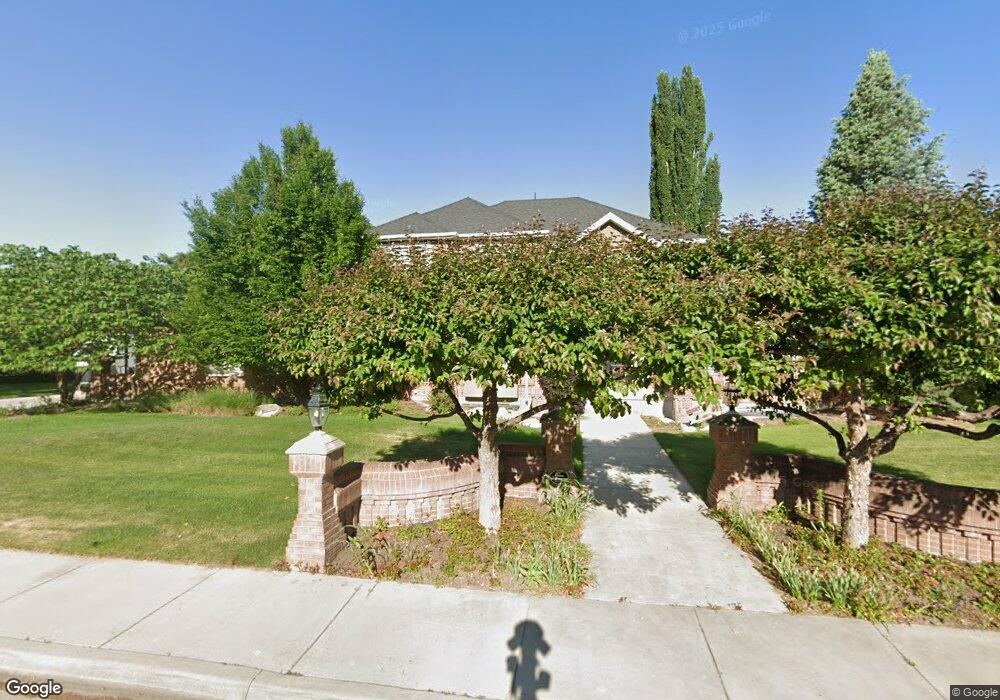 10664 S Trailridge Cir, Sandy, UT 84092 - photo 1