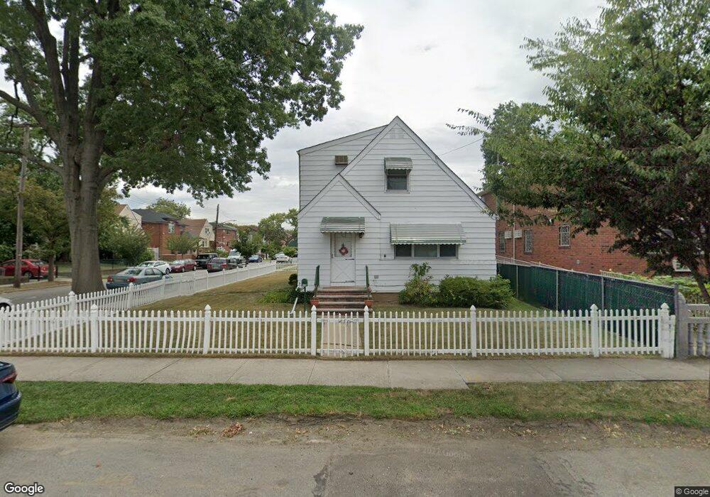 63-3 136th St, Flushing, NY 11367 - photo 1