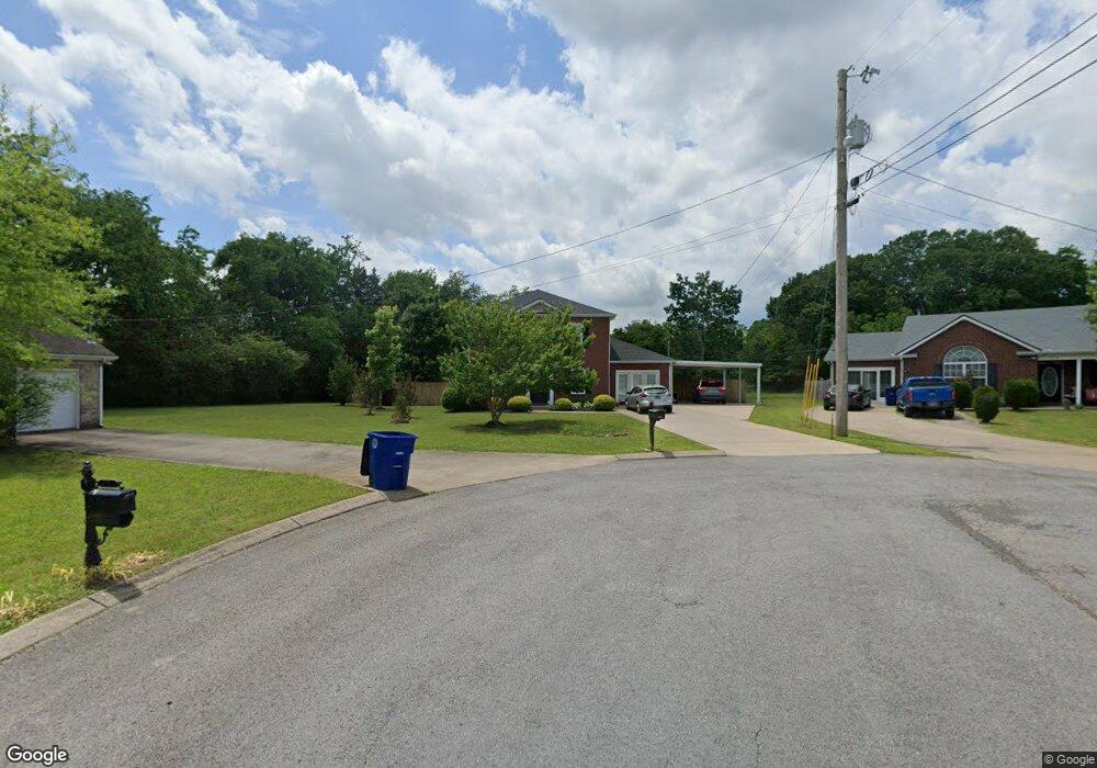 309 Christopher Ct, Shelbyville, TN 37160 - photo 1