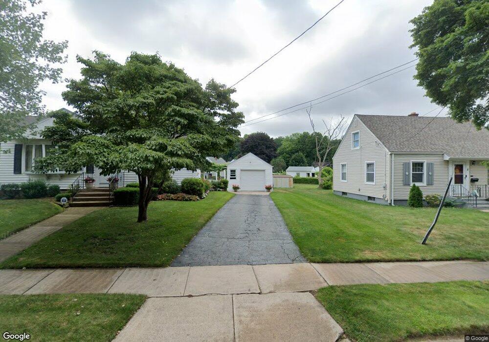 11 Pond Rd unit 11, Hamden, CT 06514 - photo 1