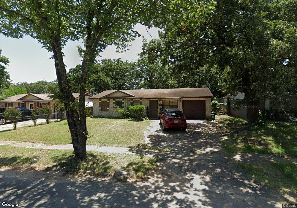 1310 Briarwood Dr, Mesquite, TX 75149 - photo 1